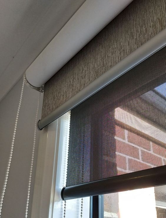 Which Roller Blinds Are Best for Different Rooms in UAE Properties?